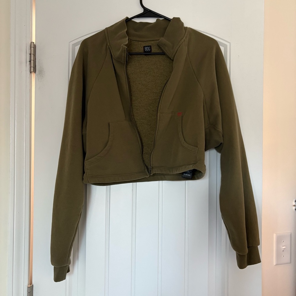URBAN OUTFITTERS Green Cropped Zip-Up sweatshirt